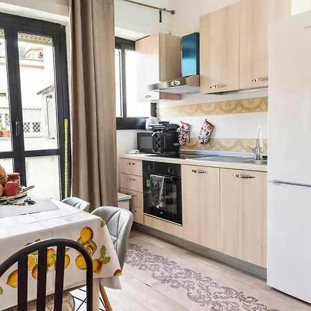 Apartment Merulana S.peter Rome