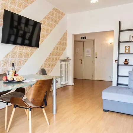 Apartment Merulana S.peter *