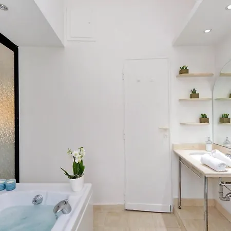 דירה Merulana S.peter